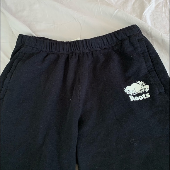 black sweatshorts - Picture 1 of 3